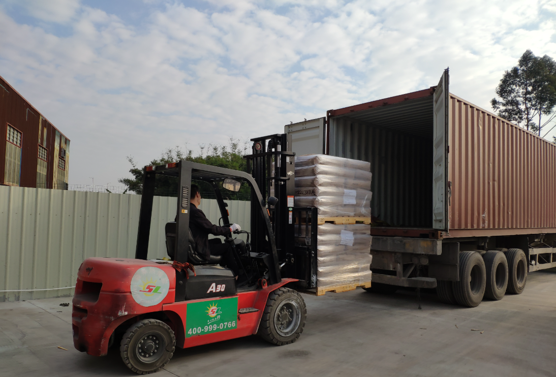 How to solve the problem of EVA hot melt adhesive becoming brittle in winter and cracking in summer?